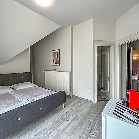 21 Boutique 3*